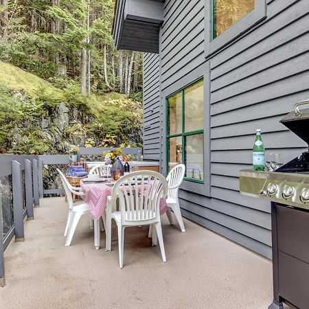 Northern Lights 21 Whistler Exterior photo